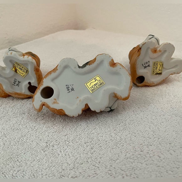 Three Homco Porcelain Dog Figurines Vintage - Picture 3 of 3